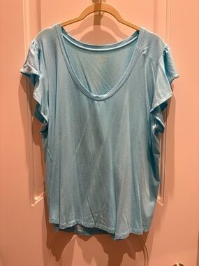 Lilly Pulitzer Light Blue Scoop Neck Short Sleeve Top
